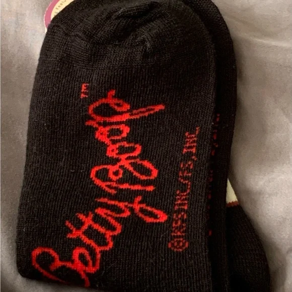 FREE WITH PURCHASE if mentioned! Betty Boop Socks - Picture 2 of 2